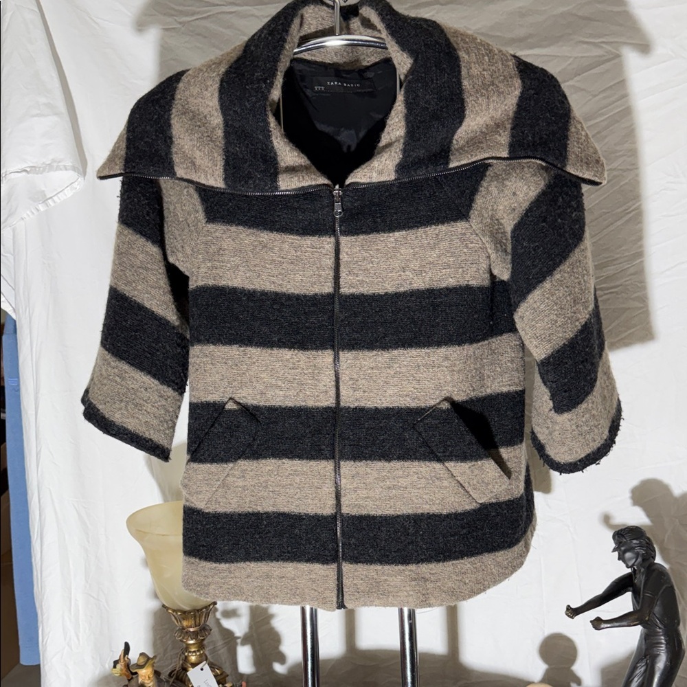 Zara Bold Striped Jacket in Black and Tan